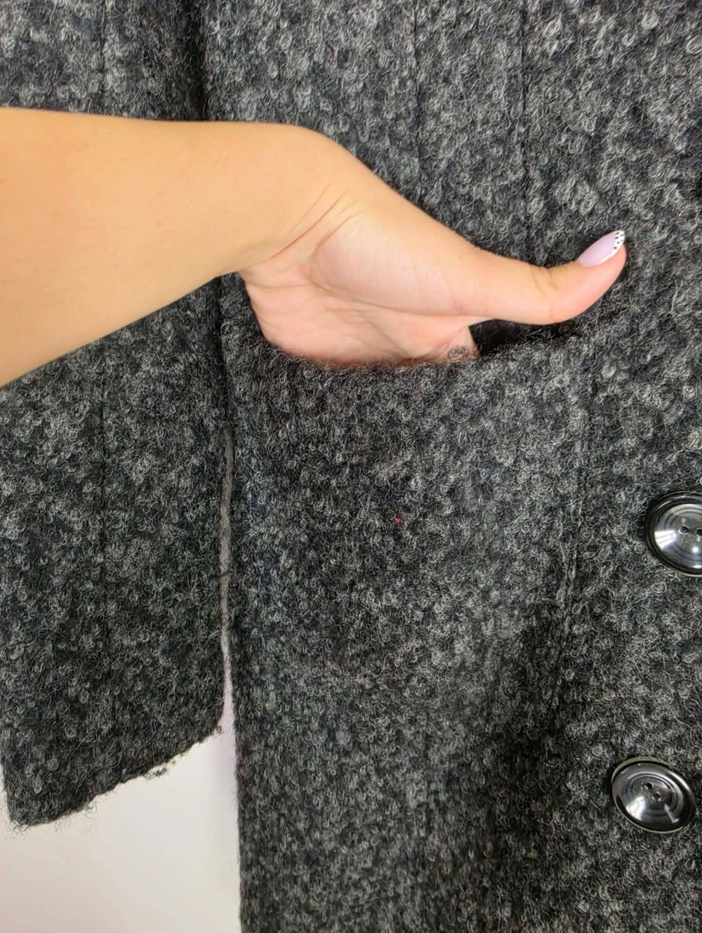 Suzy Wool-Blend Bouclé Long Coat - Charcoal Gray - Picture 5 of 9